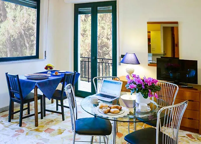 Delle Palme 4* Aci Trezza