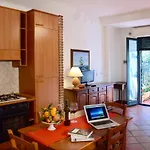 Apart Otel Delle Palme Aci Trezza
